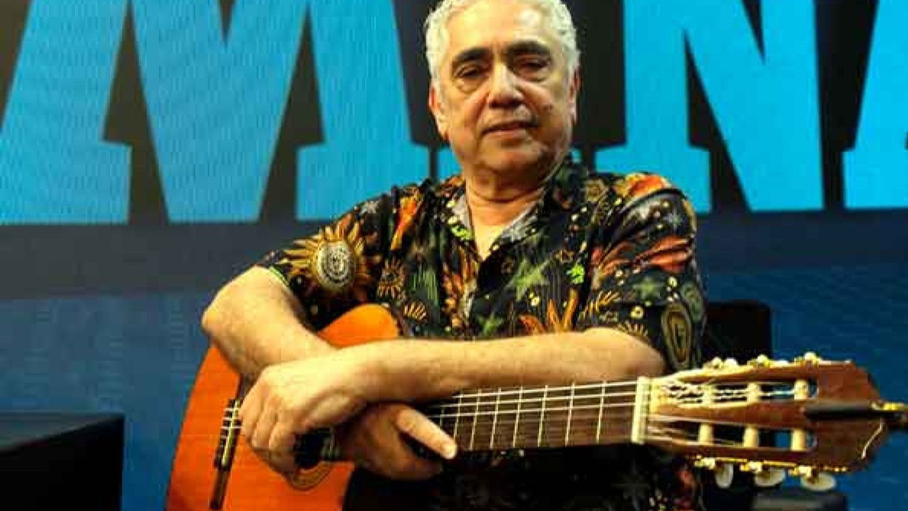 Paulinho Pedra Azul se apresenta em Diamantina com show intimista voz e violão